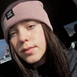 Meet your Posher, Veronique